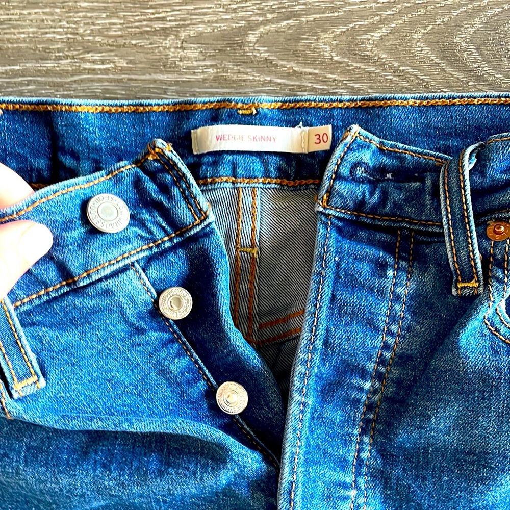 Levi’s size 30 - Wedgie Skinny